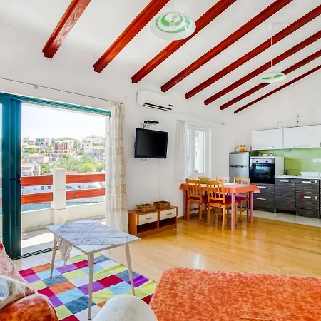 Appartamento Sea Apartment In Stomorska *