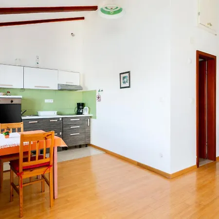 Sea Apartment In Stomorska Appartamento
