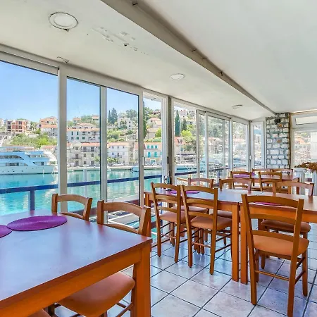 Sea Apartment In Stomorska * Stomorska