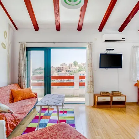 Sea Apartment In Stomorska *